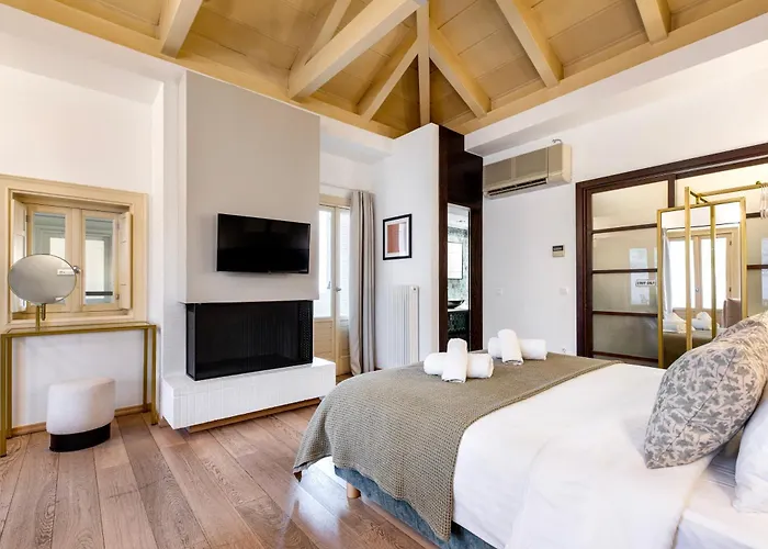 Genesis Grande Acropolis Hill Villa